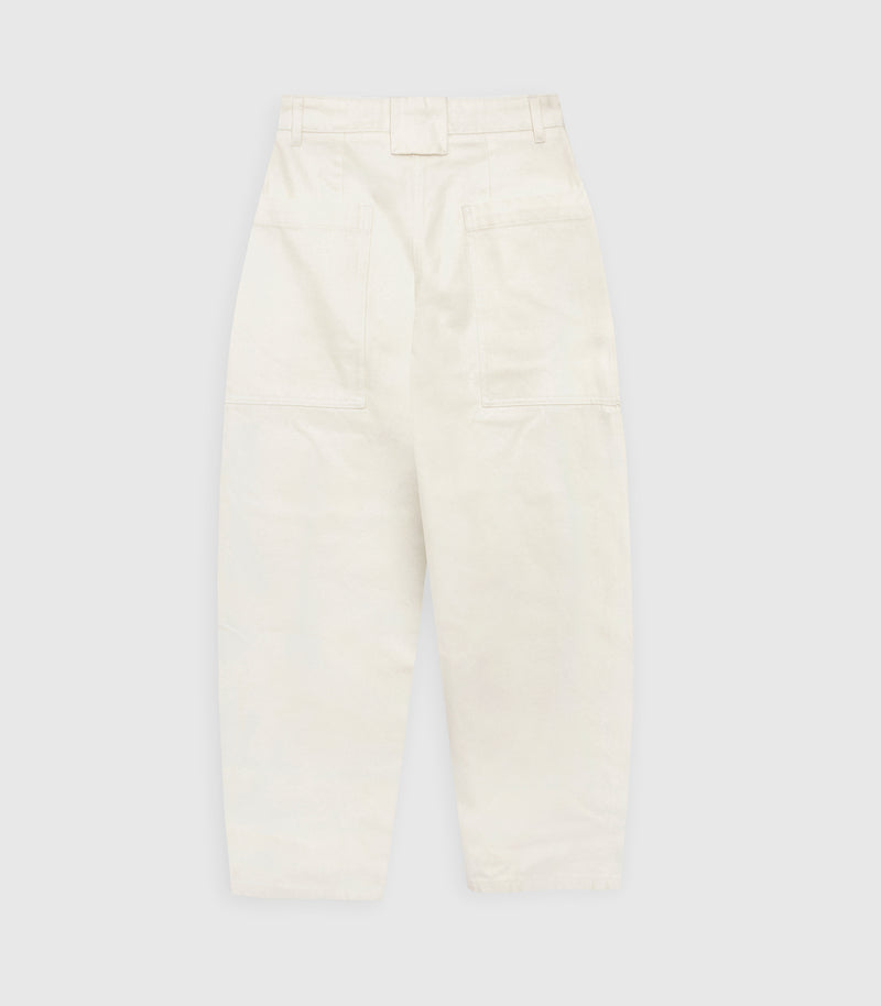 Flat lay back view of high-waisted, wide-leg balloon jeans in ecru denim, showcasing large patch back pockets, belt loops, and a wide central belt loop against a white background.